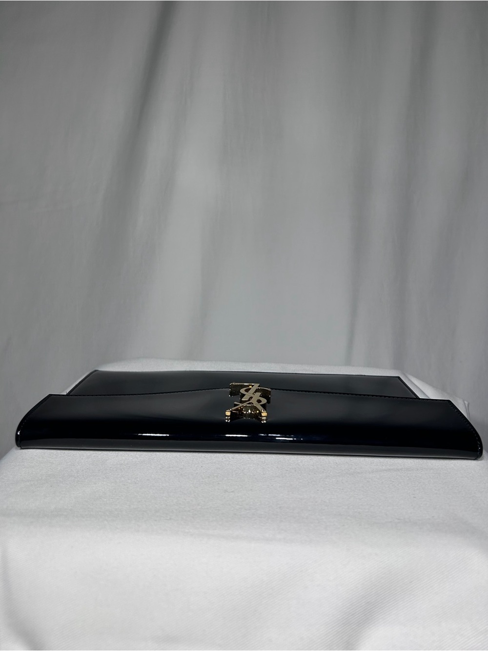 Saint Laurent Black YSL Patent Leather Y-Ligne Clutch gold-tone Y buckle - Picture 3 of 9